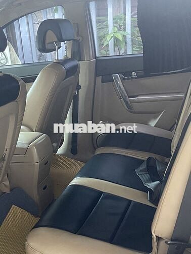 Chevrolet Captiva Vàng cát 7 chỗ
