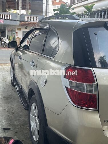 Chevrolet Captiva Vàng cát 7 chỗ