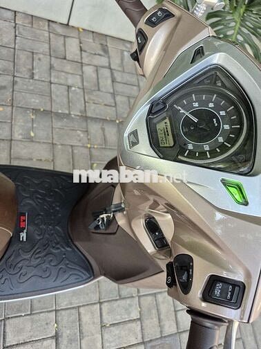 Honda Lead Vàng đồng Smartkey