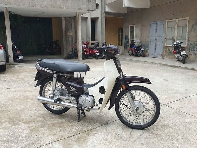 Cần bán Dream Việt 2006