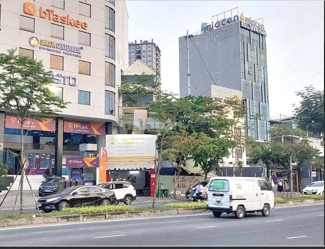 Bán Mặt tiền Trần Não 112m2 giảm từ 45tỷ về 35 tỷ chủ ngộp ngân hàng