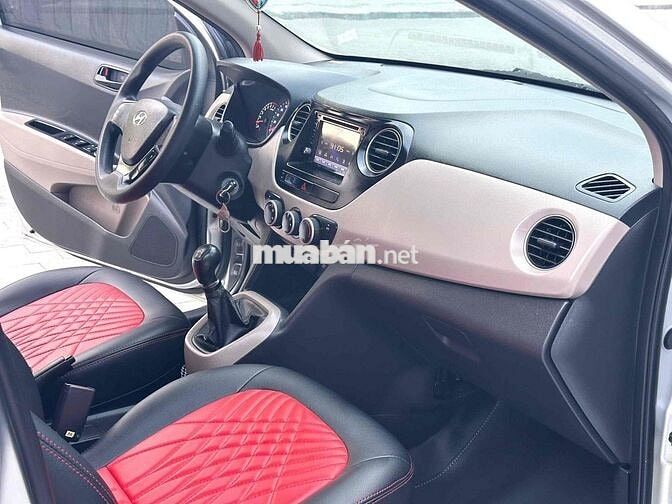 Hyundai Grand i10 2019 Bạc