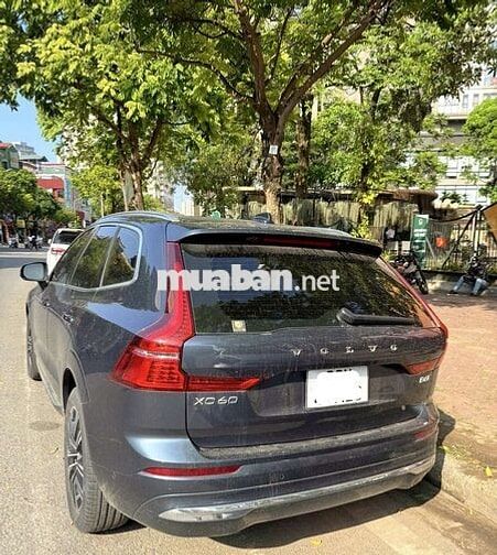 Volvo XC60 B6 Inscriptions 30000 km Xám