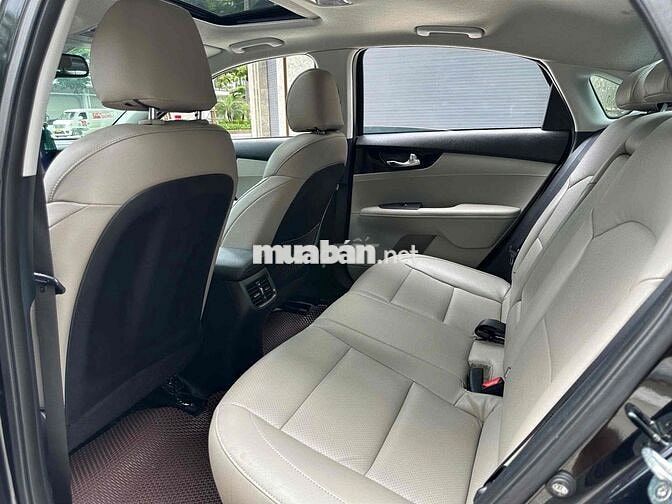 Cần Bán Kia Cerato 2019 1.6 Luxury Đen xe đẹp☎️☎️☎️