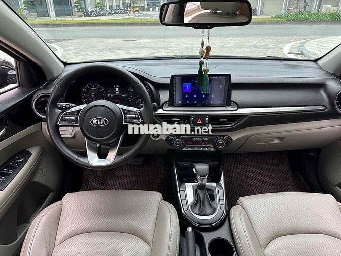 Cần Bán Kia Cerato 2019 1.6 Luxury Đen xe đẹp☎️☎️☎️