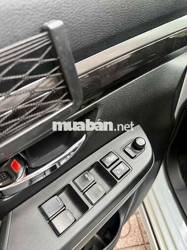 Suzuki XL7 2024 Hybrid Trắng