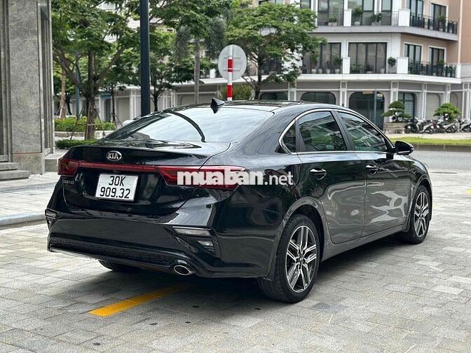 Cần Bán Kia Cerato 2019 1.6 Luxury Đen xe đẹp☎️☎️☎️