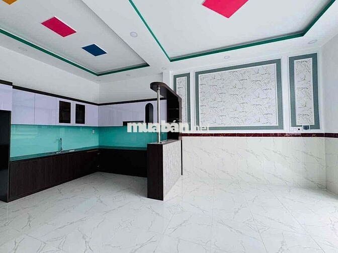 chủ nhà kẹt tiền nên bán gấp căn nhà đẹp giá cực tốt