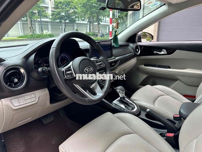 Cần Bán Kia Cerato 2019 1.6 Luxury Đen xe đẹp☎️☎️☎️