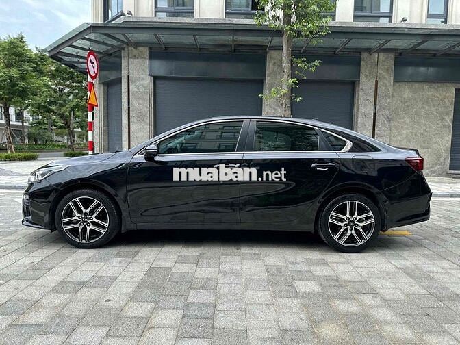Cần Bán Kia Cerato 2019 1.6 Luxury Đen xe đẹp☎️☎️☎️