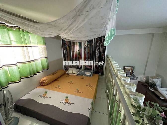 Bán c hộ tầng 5 DTSD 34m2 450tr, kế trường ĐTQT Miền Đông, TT TP Mới,