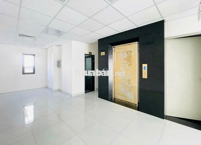 TÒA NHÀ MẶT TIỀN CÓ THANG MÁY, PCCC – SÀN SUỐT