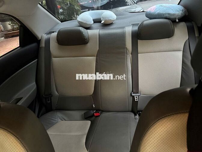 Kia Soluto 2020 4 vạn Đen
