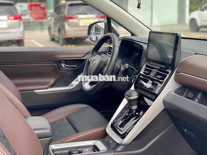 Toyota Innova Cross 2024 2.0V 27.000 km