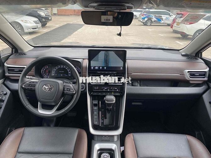 Toyota Innova Cross 2024 2.0V 27.000 km
