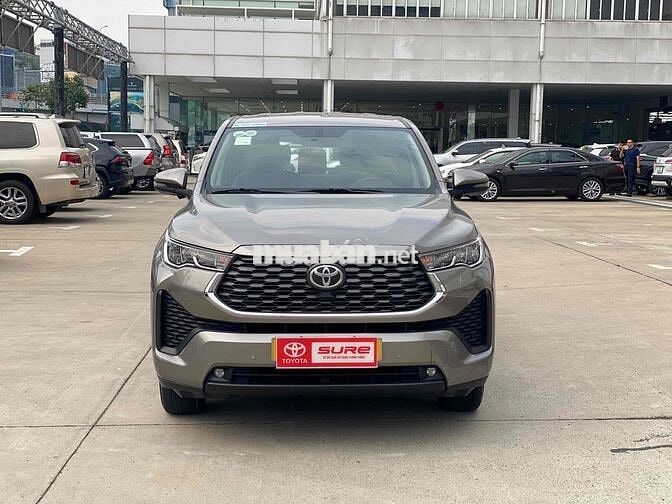 Toyota Innova Cross 2024 2.0V 27.000 km