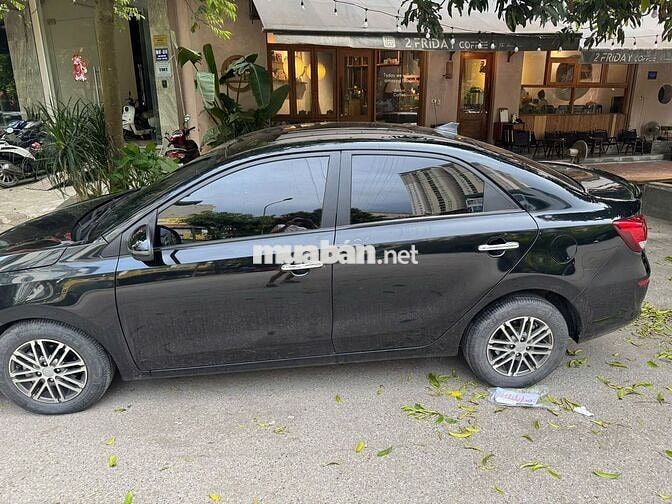 Kia Soluto 2020 4 vạn Đen