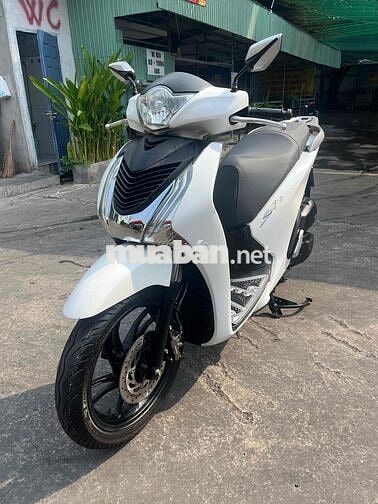 Honda SH150 2015 Trắng bstp chính chủ