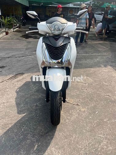 Honda SH150 2015 Trắng bstp chính chủ