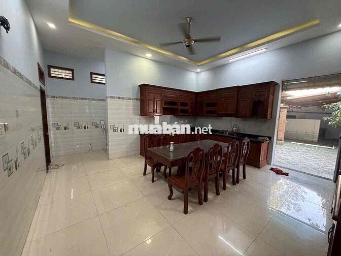NHÀ ĐẶNG THÚC VỊNH HOOCMOM 600m2 CHỈ 39tr/m2