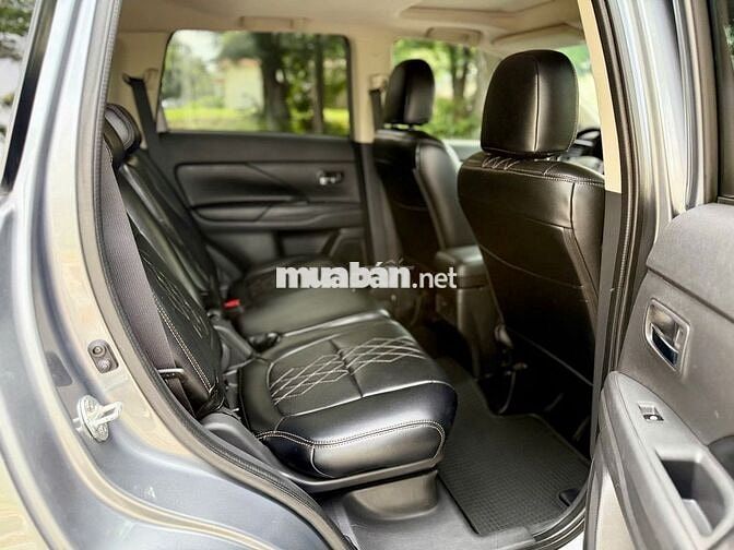 Mitsubishi Outlander 2.4 Premium 2019 cao cấp