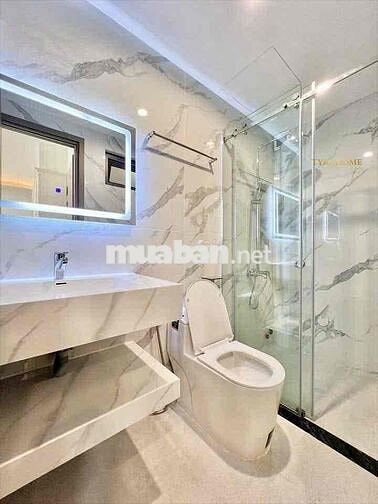 CHO THUÊ CĂN HỘ BAN CÔNG THANG MÁY FULL NỘI THẤT GIÁ RẺ *** T5