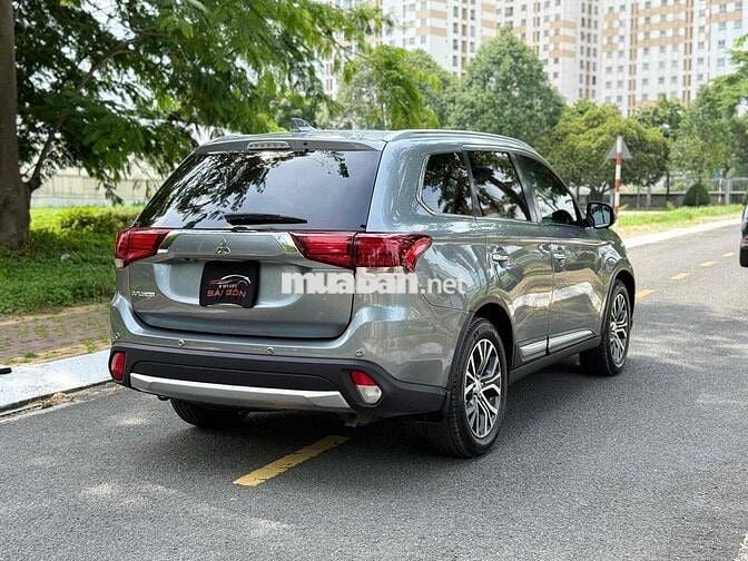 Mitsubishi Outlander 2019 Premium 2 cầu