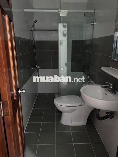 [CHÍNH CHỦ] PHÒNG CÓ CỬA SỔ BAN CÔNG – NGAY SÁT ĐH VĂN LANG CS3
