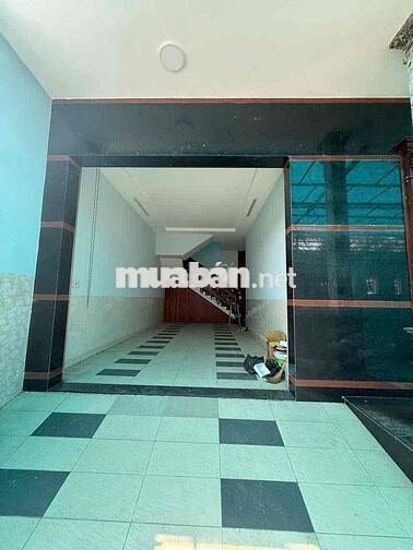 NHÀ ĐẶNG THÚC VỊNH HOOCMOM 600m2 CHỈ 39tr/m2