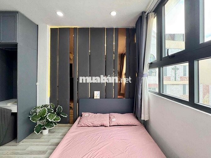 CHO THUÊ PHÒNG CỬA SỔ LỚN GIÁ RẺ FULL NỘI THẤT MẶT TIỀN BÙI VIỆN Q1