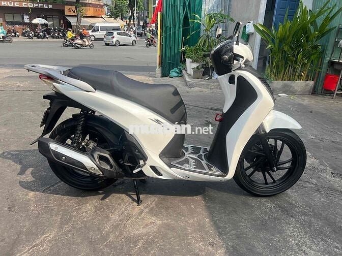 Honda SH150 2015 Trắng bstp chính chủ