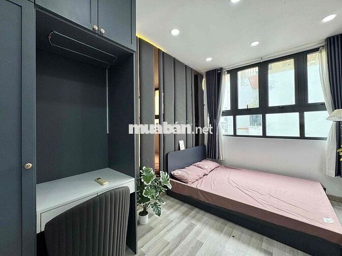 CHO THUÊ PHÒNG CỬA SỔ LỚN GIÁ RẺ FULL NỘI THẤT MẶT TIỀN BÙI VIỆN Q1