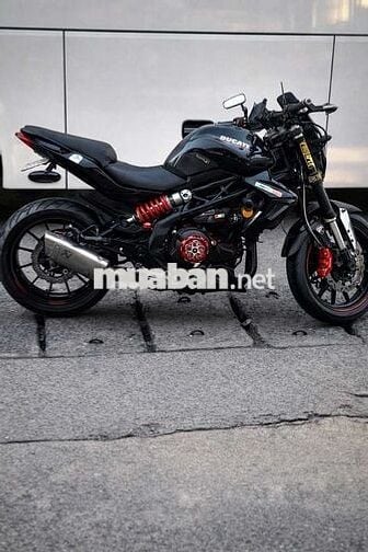Benelli 302 2016 Đen Đã qua sử dụng