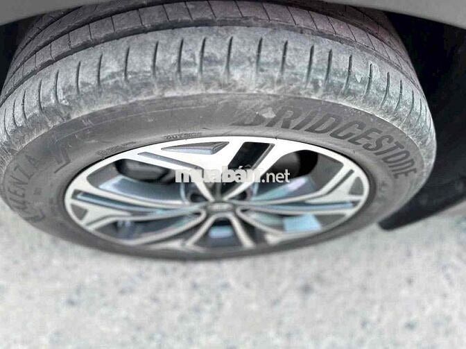 Hyundai Santa Fe 7 chỗ Đỏ