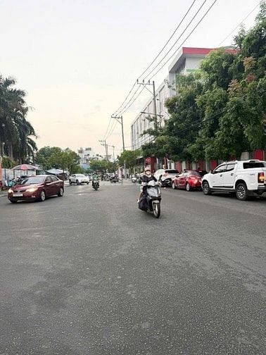 BÁN NHÀ 2 HẺM 3M (Ko XH) NGUYỄN MINH CHÂU, P.PHÚ TRUNG, Q.TP 3 TỶ 860