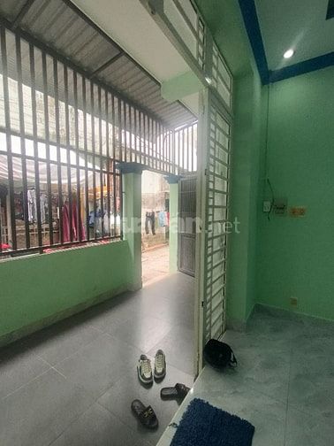 Cho thuê nhà trệt lầu hẻm lê văn thịnh 10 triệu