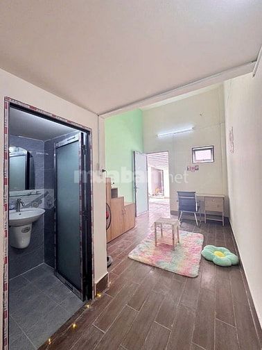 Sang 38 phòng Hà Huy Giáp full máy lạnh