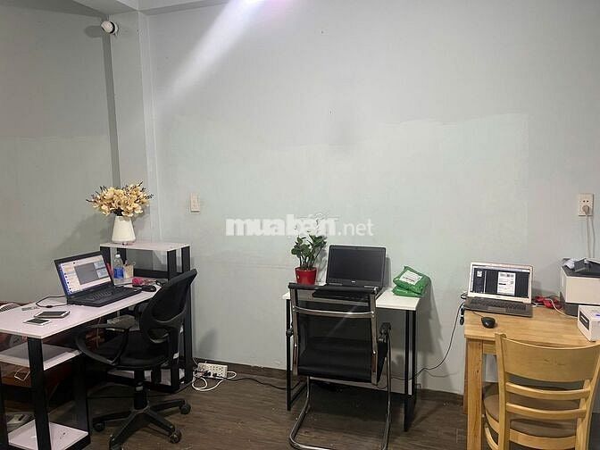 TUYỂN NHÂN VIÊN VẬN HÀNH, QUẢN LÝ SHOP ONLINE