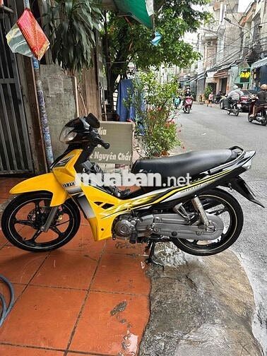 Yamaha Sirius 110 2013 Vàng đen bánh mâm