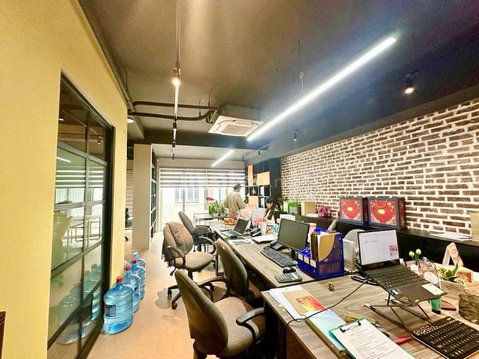 BÁN NHÀ PHÂN LÔ TRUNG HOÀ_Ô TÔ_100m 5 TẦNG THANG MÁY_NỘI THẤT ĐẸP