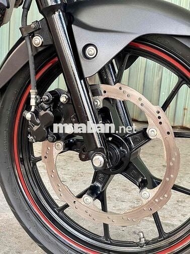 Suzuki GSX-S150 2018 bao kí giấy