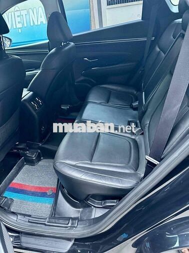 Hyundai Tucson 2022 Dầu 4800 km Đen