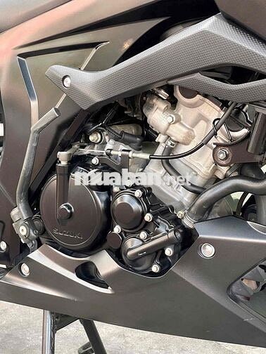 Suzuki GSX-S150 2018 bao kí giấy