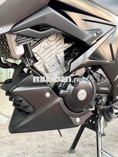 Suzuki GSX-S150 2018 bao kí giấy