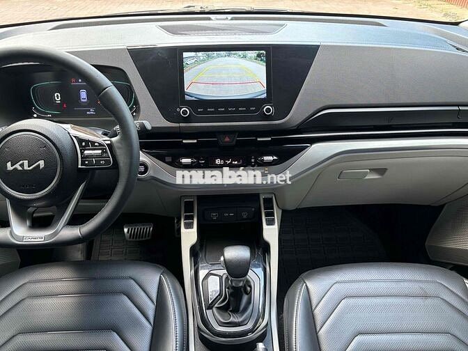 Kia Caren 2022 Luxury