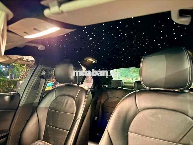 Mercedes-Benz C200 2017 Trắng