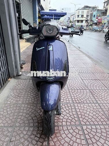 Piaggio Vespa Sprint màu Xanh tím