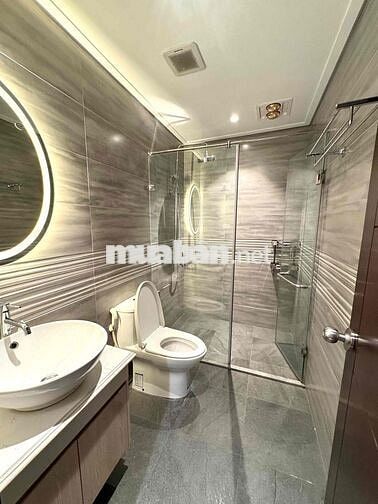 Hàng Mới Lên 🔥 1PN Q1 – Cách Takashimaya Và Metro Bến Thành Chỉ 5 phút