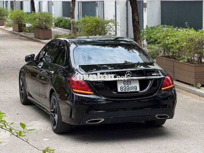 Mercedes-Benz C300 2020 Đen 75000 km