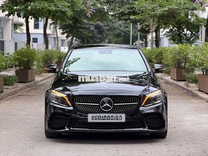 Mercedes-Benz C300 2020 Đen 75000 km